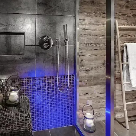 Apartament Whitesnowresidence